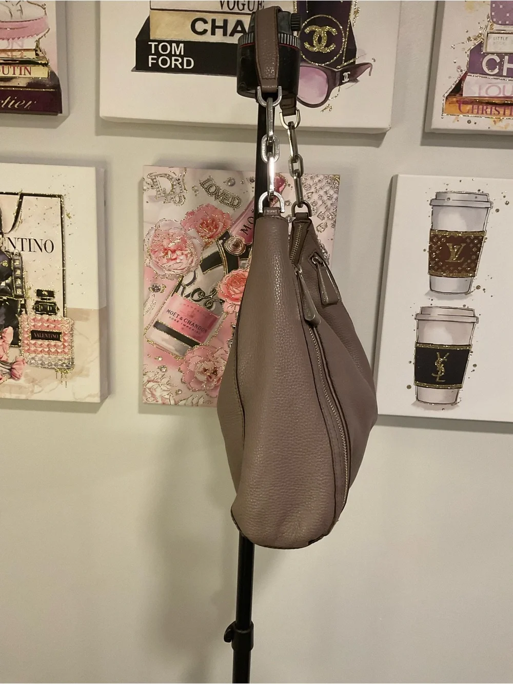 UC Michael Kors Taupe Leather Shoulder Hobo Bag CLL102
